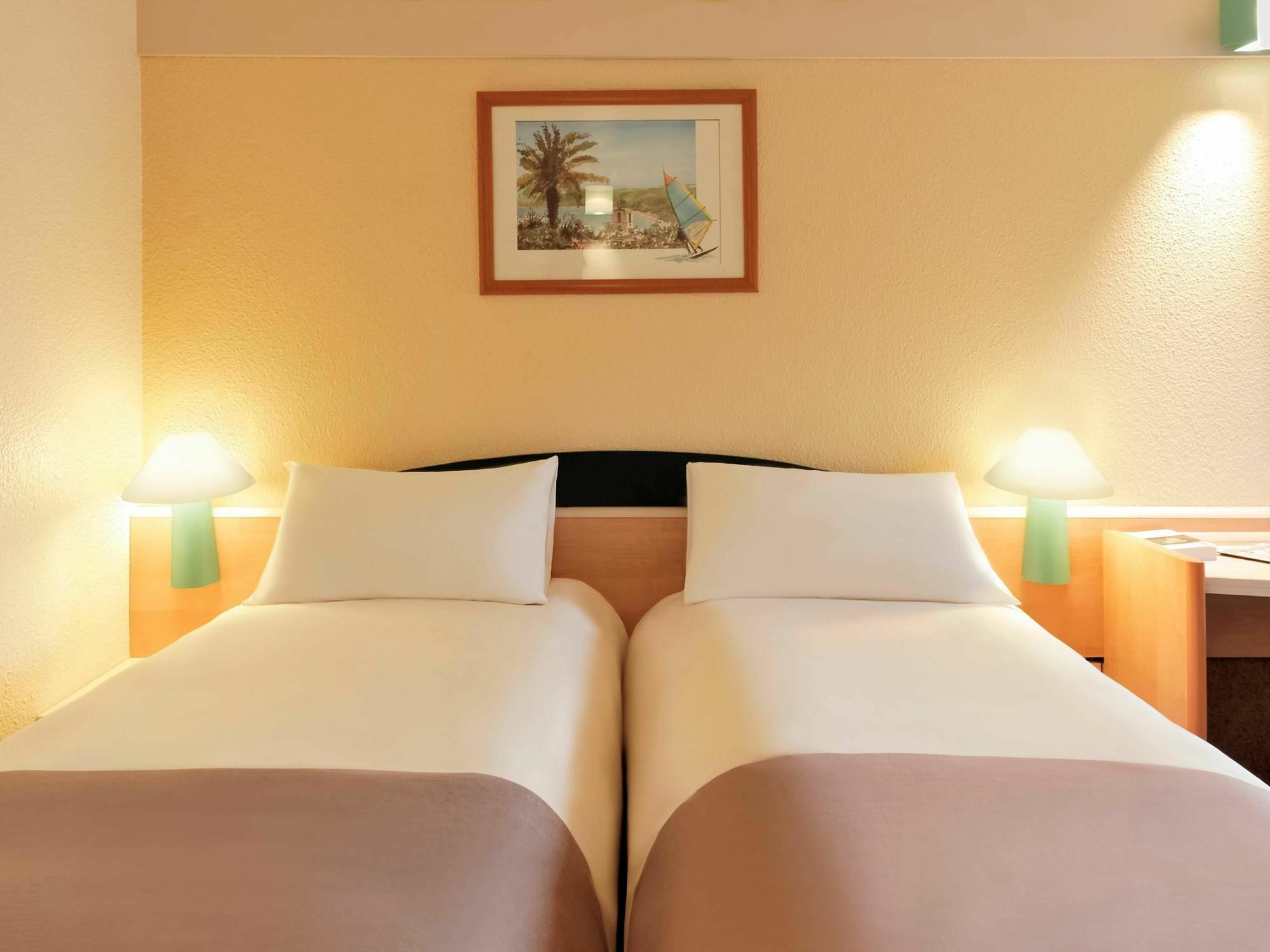Ibis Styles Sur Centre Cathedrale